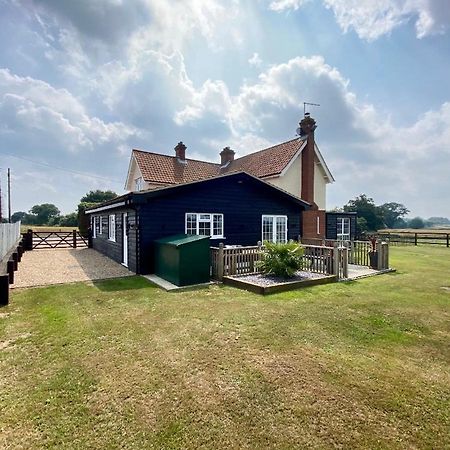 Near Woodbridge The Annexe Eyke Fantastic Views With Dog Secure Garden And Paddock Βίλα Εξωτερικό φωτογραφία